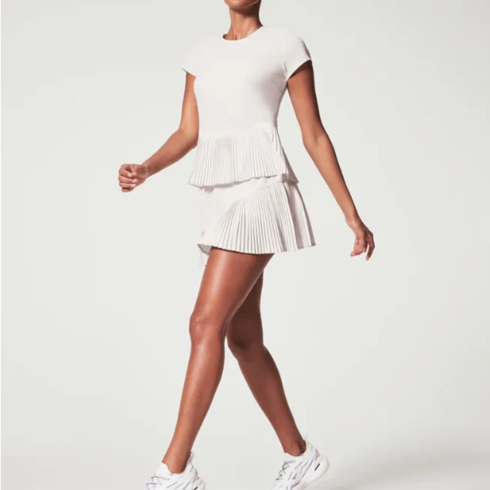 SPANX Yes Please! Tee